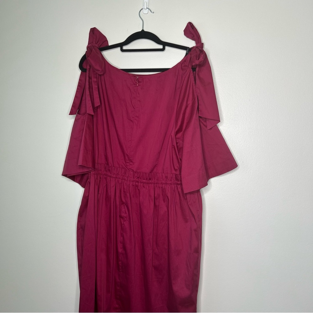 NWT Eloquii Cold Shoulder with Tie on Shoulder Dress iSize 16.